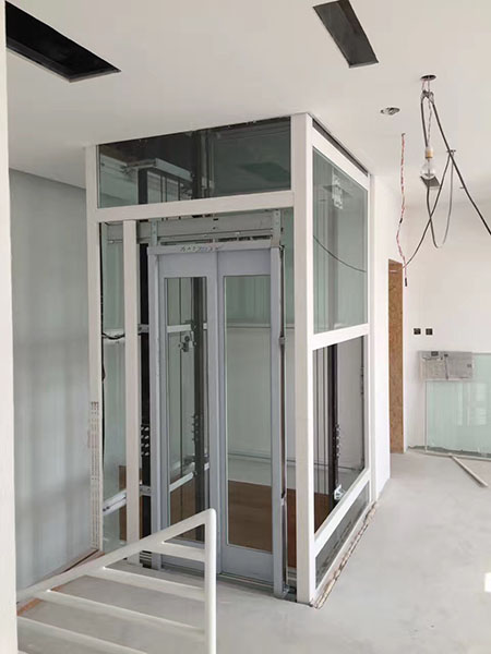 L(zhng)ue^(q)F(xin)(chng)